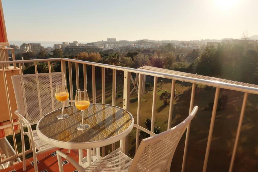 Minerva Sea View Apartment Benalmádena Eksteriør bilde