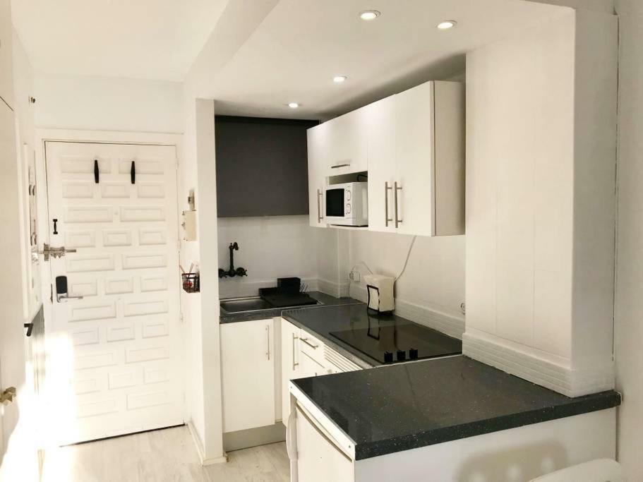Minerva Sea View Apartment Benalmádena Eksteriør bilde
